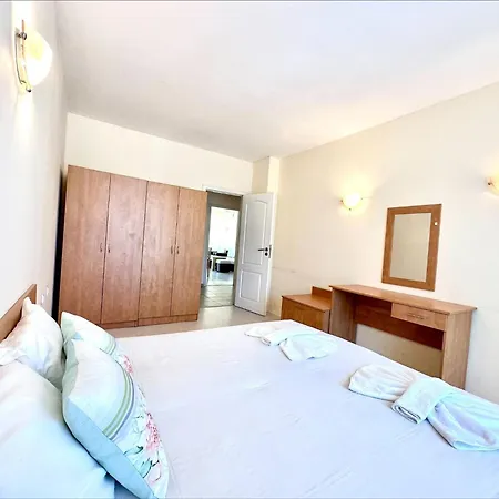 Blue Marine - Menada Lägenhet *