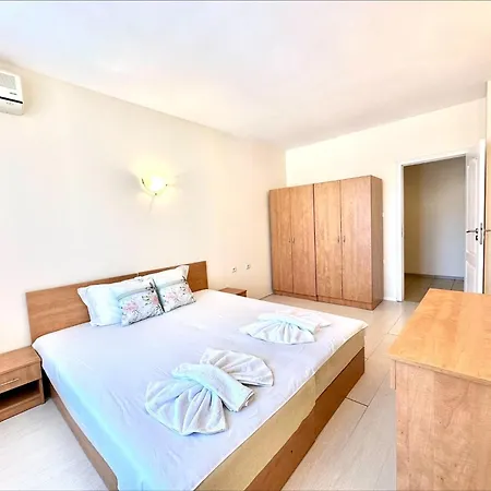 Blue Marine - Menada Slăntjev Brjag