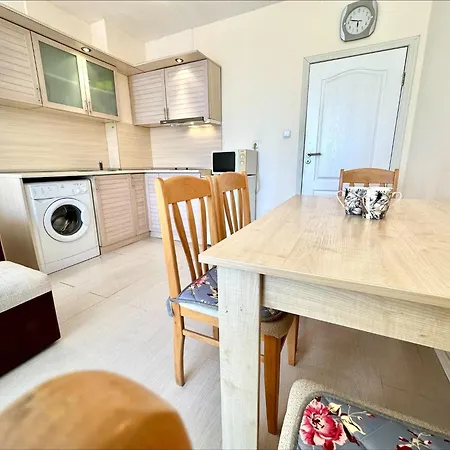 Blue Marine - Menada Lägenhet