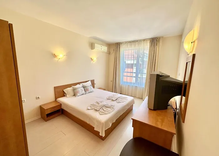 Blue Marine - Menada アパート *