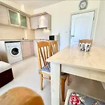 Blue Marine - Menada Apartment